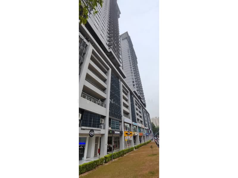 Service Residence for Sale at Maxim Residences - Ivan Lim - Exterior - PropertyGuru.com.my
