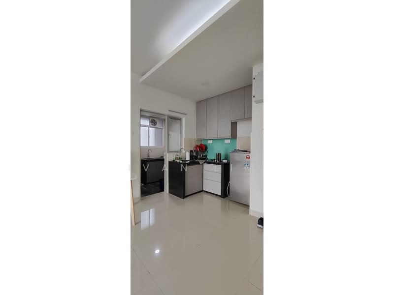Service Residence for Sale at Maxim Residences - Ivan Lim - Kitchen - PropertyGuru.com.my
