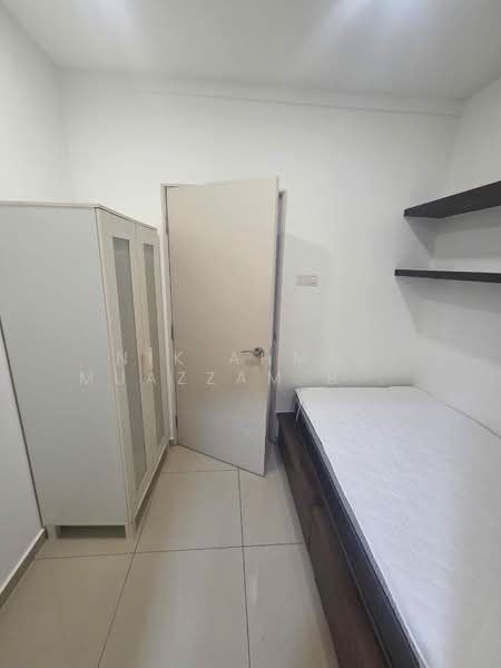Servis Apartment untuk Disewa di i-Suite @ i-City - Nik Ahmad Muazzam Bin Nik Mazlan - Bedroom - PropertyGuru.com.my