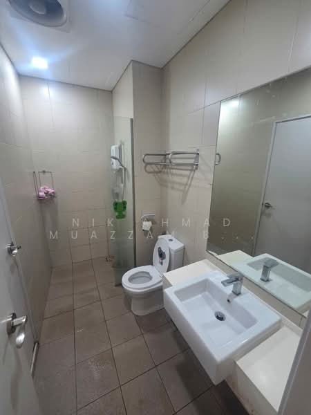 Servis Apartment untuk Disewa di i-Suite @ i-City - Nik Ahmad Muazzam Bin Nik Mazlan - Bathroom - PropertyGuru.com.my