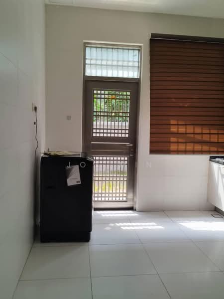 Cluster House for Sale in Taman Nusa Bestari (Iskandar Puteri (Nusajaya)) - Joy Min - Kitchen - PropertyGuru.com.my