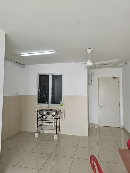 Service Residence for Rent at Maxim Residences - Kah Hing - Kitchen - PropertyGuru.com.my