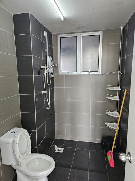 Service Residence for Rent at Maxim Residences - Kah Hing - Bathroom - PropertyGuru.com.my