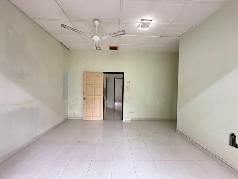 2-storey Terraced House for Sale in Bandar Sungai Long (Selangor) - Ocean Lee - Living Room - PropertyGuru.com.my