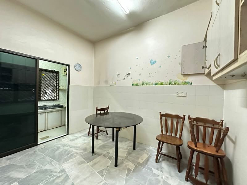 2-storey Terraced House for Sale in Bandar Sungai Long (Selangor) - Ocean Lee - Kitchen - PropertyGuru.com.my