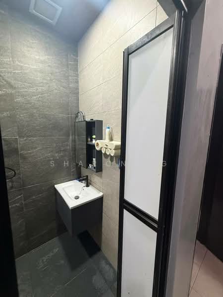 1-storey Terraced House for Sale in Taman Pulai Utama (Skudai) - Sharon Ng - Bathroom - PropertyGuru.com.my