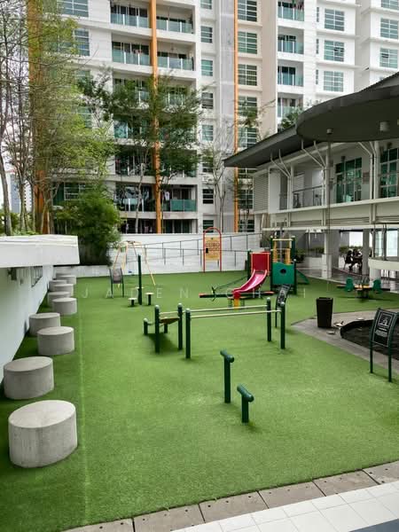 Condominium for Sale at The Zest @ Kinrara 9 - Jaden Chai - Exterior - PropertyGuru.com.my