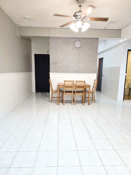 Pangsapuri untuk Disewa di Sri Ria Apartments - Jamalatin Mesen - Dining Room - PropertyGuru.com.my