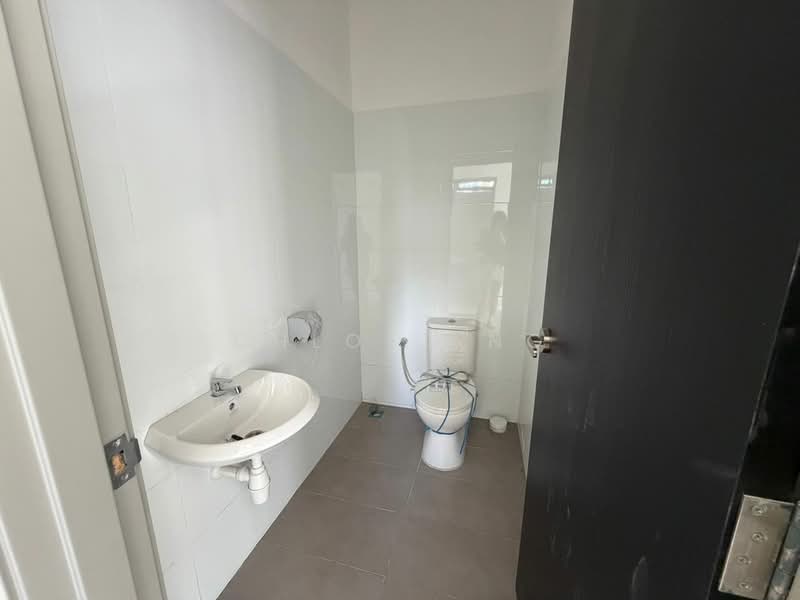 Shop / Office for Rent in Simpang Ampat (Penang) - Chloe Ang - Bathroom - PropertyGuru.com.my