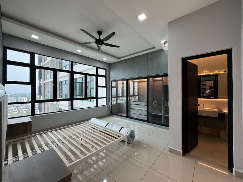 Service Residence for Sale at D'Summit Residences - Dickson Yong - Master Bedroom - PropertyGuru.com.my