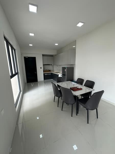 Condominium for Rent at Kings Bay @ Country Garden Danga Bay - Vivi Ong - Kitchen - PropertyGuru.com.my