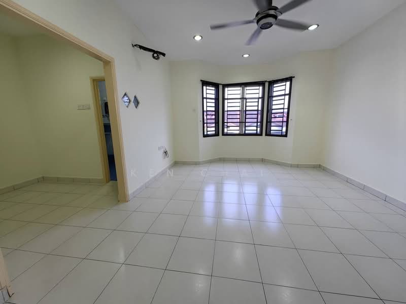Rumah Teres 2 Tingkat untuk Dijual di Taman Bestari Indah (Ulu Tiram) - Ken Chai - PropertyGuru.com.my
