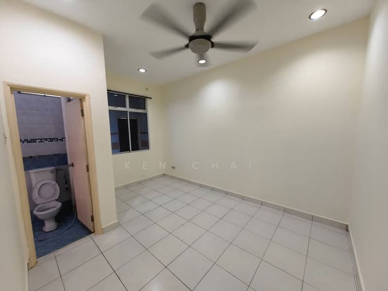 Rumah Teres 2 Tingkat untuk Dijual di Taman Bestari Indah (Ulu Tiram) - Ken Chai - PropertyGuru.com.my