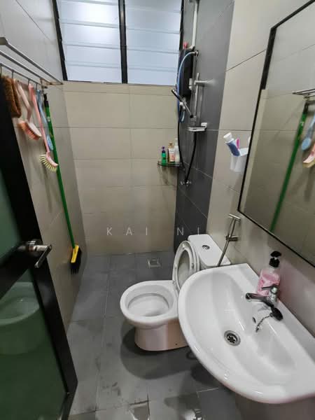 2-storey Terraced House for Sale in Bandar Seri Alam (Masai) - Kai Ni - Bathroom - PropertyGuru.com.my
