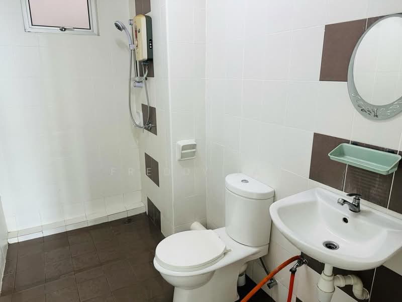 Kondominium untuk Disewa di The Golden Triangle Condominium - Freddy Tan - Bathroom - PropertyGuru.com.my
