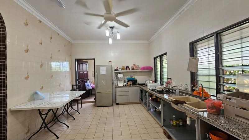 Rumah Banglo untuk Dijual di Bukit Baru (Melaka) - Joanne How - Kitchen - PropertyGuru.com.my