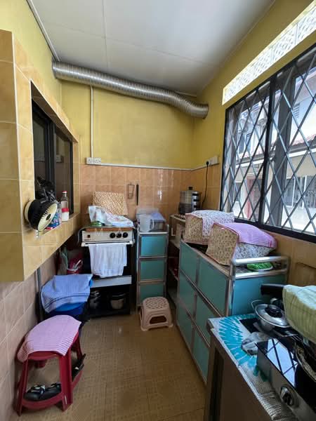 Rumah Teres untuk Dijual di Bandar Botanic (Klang) - May Lim - Kitchen - PropertyGuru.com.my