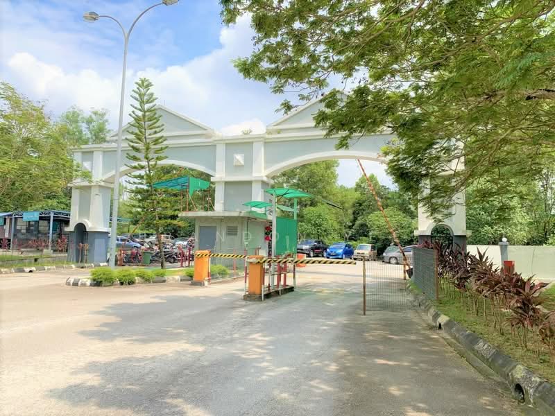 Pangsapuri untuk Dijual di Desaminium Rimba - Brandon Yee - Exterior - PropertyGuru.com.my