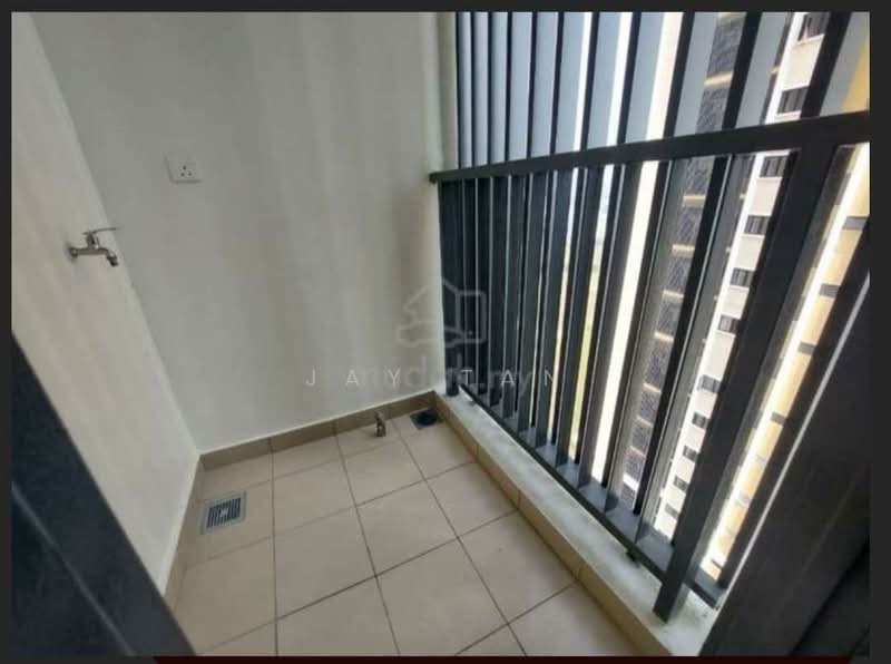 Servis Apartment untuk Disewa di EDUSENTRAL - Jay Tan - Balcony - PropertyGuru.com.my