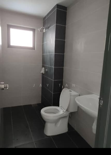 Servis Apartment untuk Disewa di EDUSENTRAL - Jay Tan - Bathroom - PropertyGuru.com.my