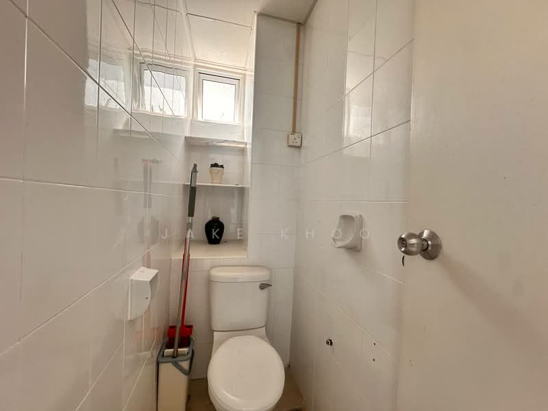 Condominium for Sale at Bayswater Resort Condominium - Jake Khoo - Bathroom - PropertyGuru.com.my
