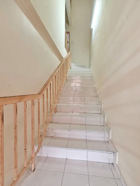 2-storey Terraced House for Sale in Taman Pulai Indah (Johor Bahru) - Zhi Yang Hong - Corridor - PropertyGuru.com.my
