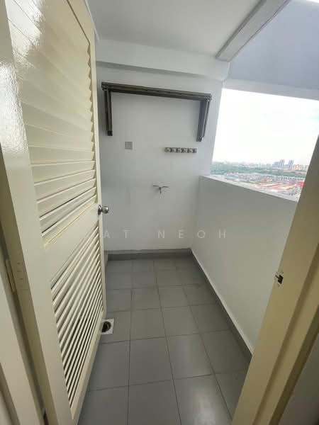 Servis Apartment untuk Dijual di SetiaWalk - KAT NEOH - Balcony - PropertyGuru.com.my