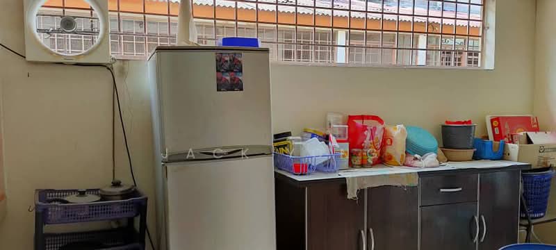 2-storey Terraced House for Sale in Taman Pinji Mewah (Ipoh) - Jack Yong - Kitchen - PropertyGuru.com.my