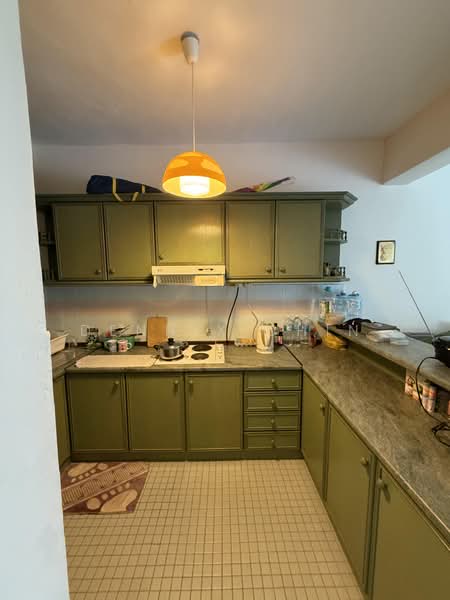Servis Apartment untuk Dijual di Ocean View Resort - Dennix Chin - Kitchen - PropertyGuru.com.my