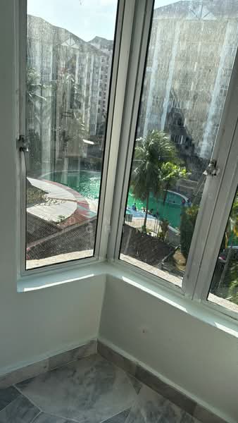 Servis Apartment untuk Dijual di Ocean View Resort - Dennix Chin - View - PropertyGuru.com.my