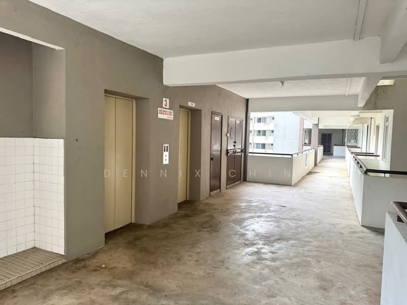 Servis Apartment untuk Dijual di Ocean View Resort - Dennix Chin - Corridor - PropertyGuru.com.my