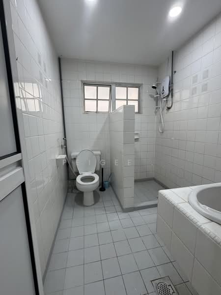 Kondominium untuk Dijual di Casa Mila - PeiGee . - Bathroom - PropertyGuru.com.my