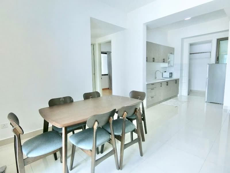 Kondominium untuk Dijual di Lake Point Residence - Afif Azizan - Dining Room - PropertyGuru.com.my