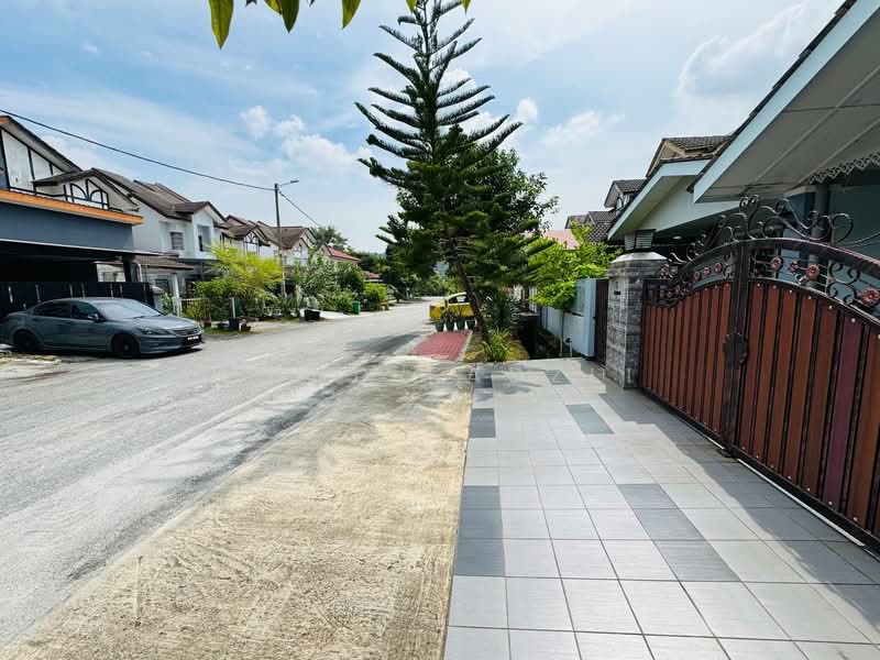 Rumah Teres 2 Tingkat untuk Dijual di Puncak Alam (Selangor) - Mohd Fadzli - Exterior - PropertyGuru.com.my