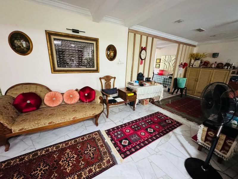 Rumah Teres 2 Tingkat untuk Dijual di Puncak Alam (Selangor) - Mohd Fadzli - Living Room - PropertyGuru.com.my