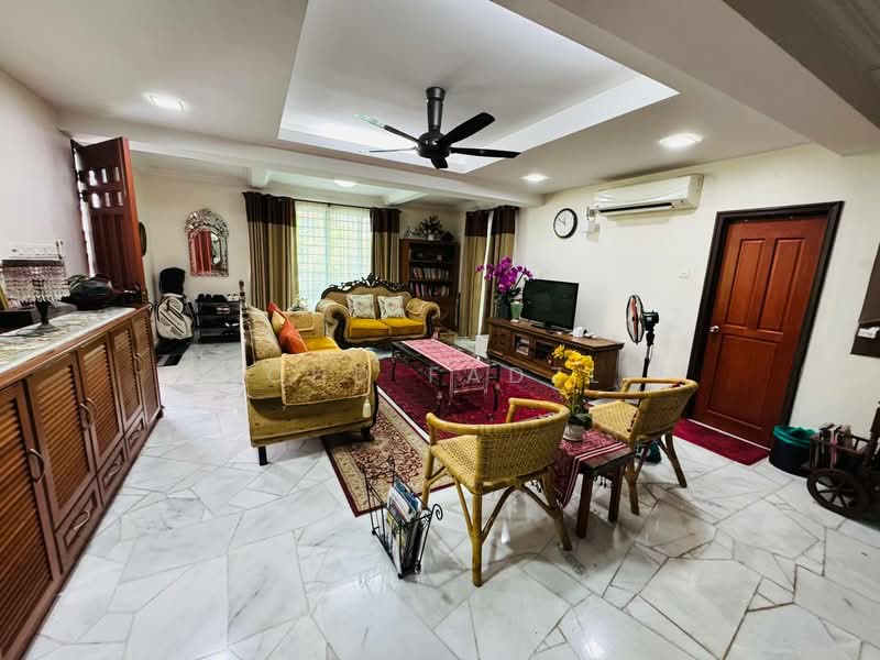 Rumah Teres 2 Tingkat untuk Dijual di Puncak Alam (Selangor) - Mohd Fadzli - Living Room - PropertyGuru.com.my