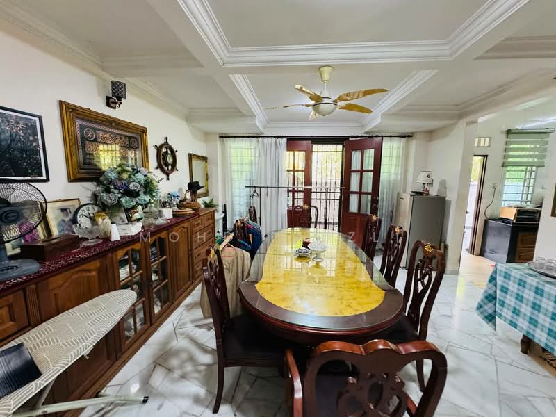 Rumah Teres 2 Tingkat untuk Dijual di Puncak Alam (Selangor) - Mohd Fadzli - Dining Room - PropertyGuru.com.my