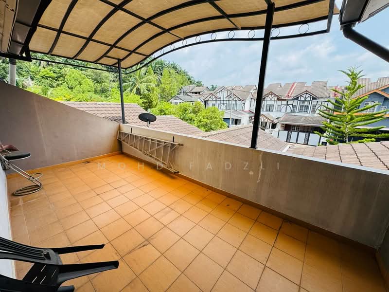 Rumah Teres 2 Tingkat untuk Dijual di Puncak Alam (Selangor) - Mohd Fadzli - Balcony - PropertyGuru.com.my