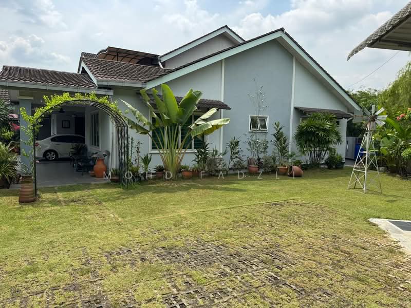 Rumah Teres 2 Tingkat untuk Dijual di Puncak Alam (Selangor) - Mohd Fadzli - Exterior - PropertyGuru.com.my