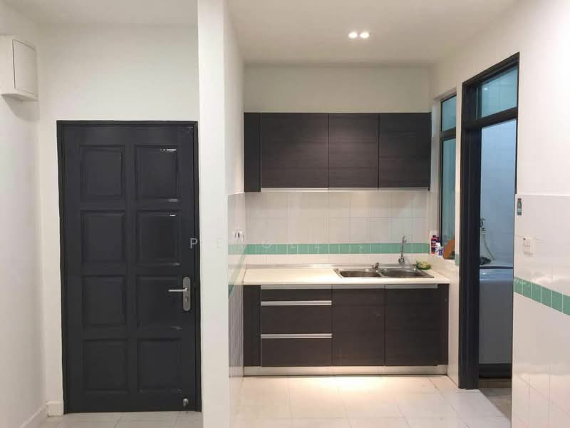 Service Residence for Sale at Metropolitan Square - PeiGee . - Kitchen - PropertyGuru.com.my