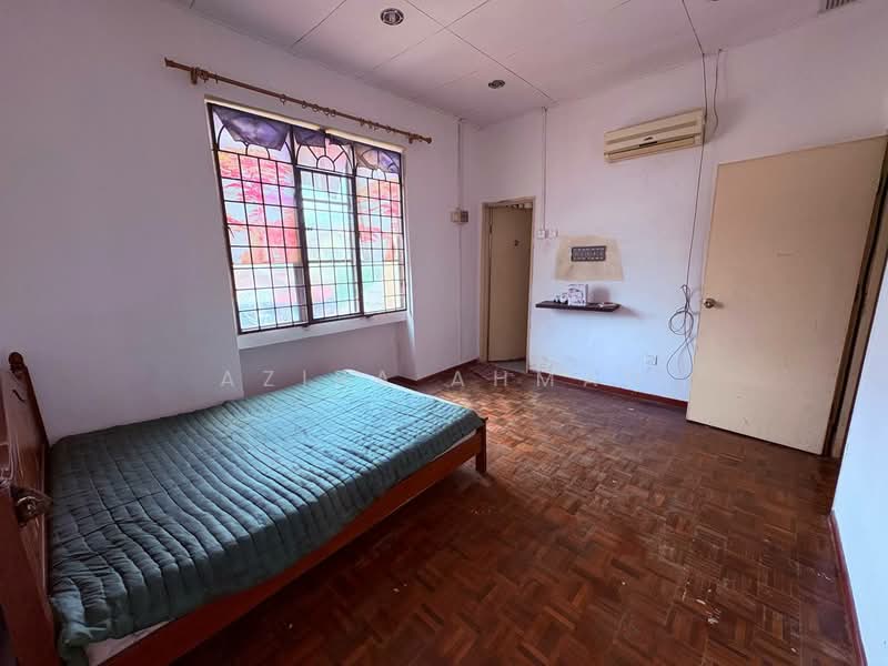 2-storey Terraced House for Sale in Bandar Bukit Mahkota (Bangi) - Azira Ahmad - Bedroom - PropertyGuru.com.my