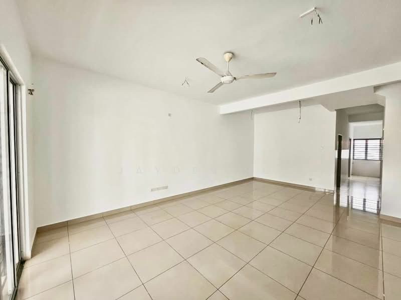 2-storey Terraced House for Sale in Taman Seri Austin (Tebrau) - Jayden Ng - Living Room - PropertyGuru.com.my