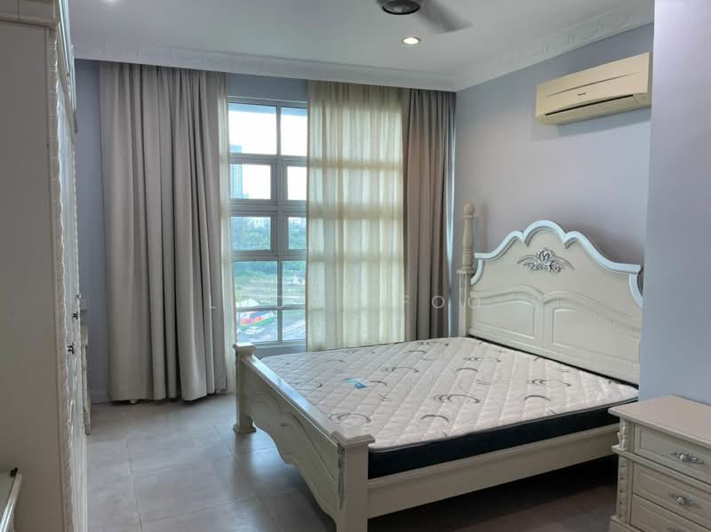 Kondominium untuk Disewa di The Brezza - Lucas Foo - Bedroom - PropertyGuru.com.my