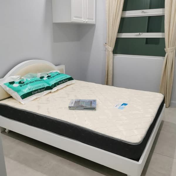 Kondominium untuk Disewa di The Brezza - Lucas Foo - Bedroom - PropertyGuru.com.my