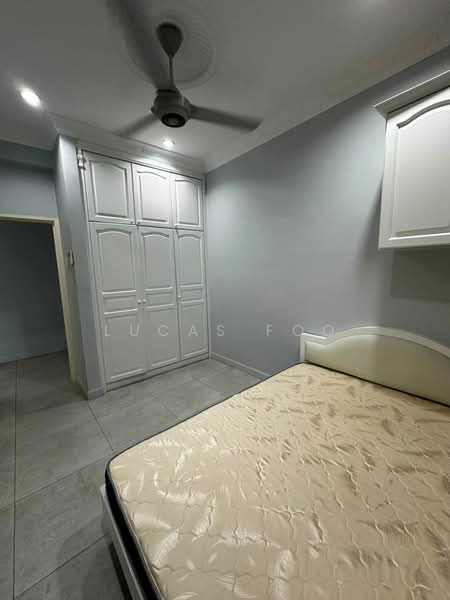 Kondominium untuk Disewa di The Brezza - Lucas Foo - Bedroom - PropertyGuru.com.my