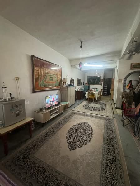 Rumah Teres 2-Tingkat untuk Dijual di Taman Selamat (Bukit Mertajam) - Muaz Azizan - Living Room - PropertyGuru.com.my