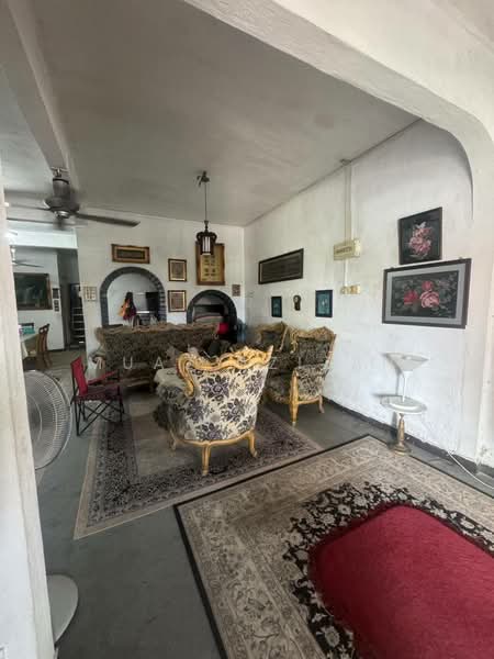 Rumah Teres 2-Tingkat untuk Dijual di Taman Selamat (Bukit Mertajam) - Muaz Azizan - Living Room - PropertyGuru.com.my