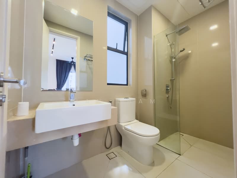 Service Residence for Sale at South View - Jan Tham - Bathroom - PropertyGuru.com.my