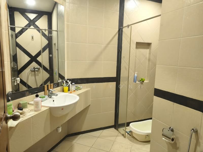 2-storey Terraced House for Sale in Bukit Rahman Putra (Sungai Buloh) - Peggy Yong - Bathroom - PropertyGuru.com.my