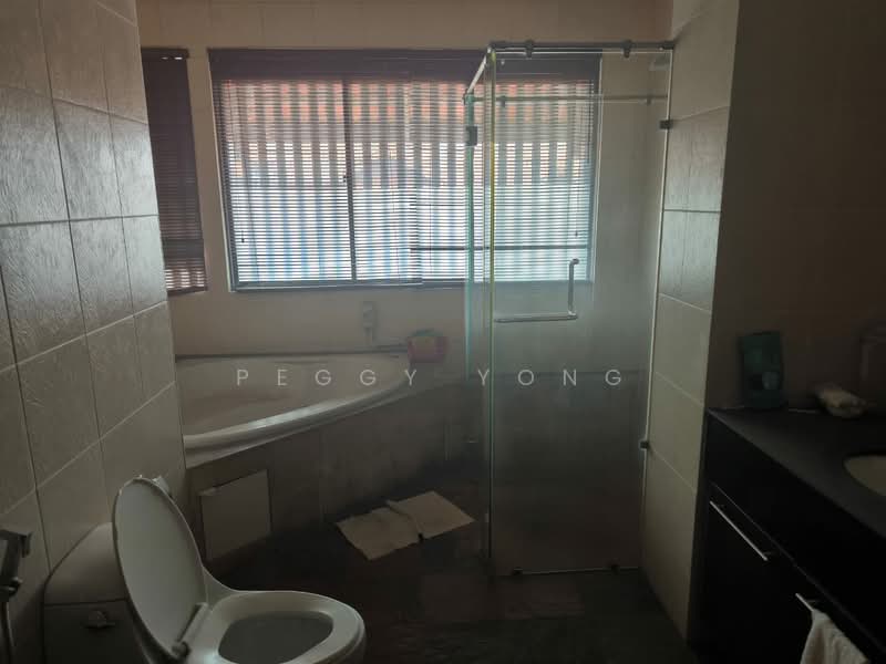 2-storey Terraced House for Sale in Bukit Rahman Putra (Sungai Buloh) - Peggy Yong - Bathroom - PropertyGuru.com.my
